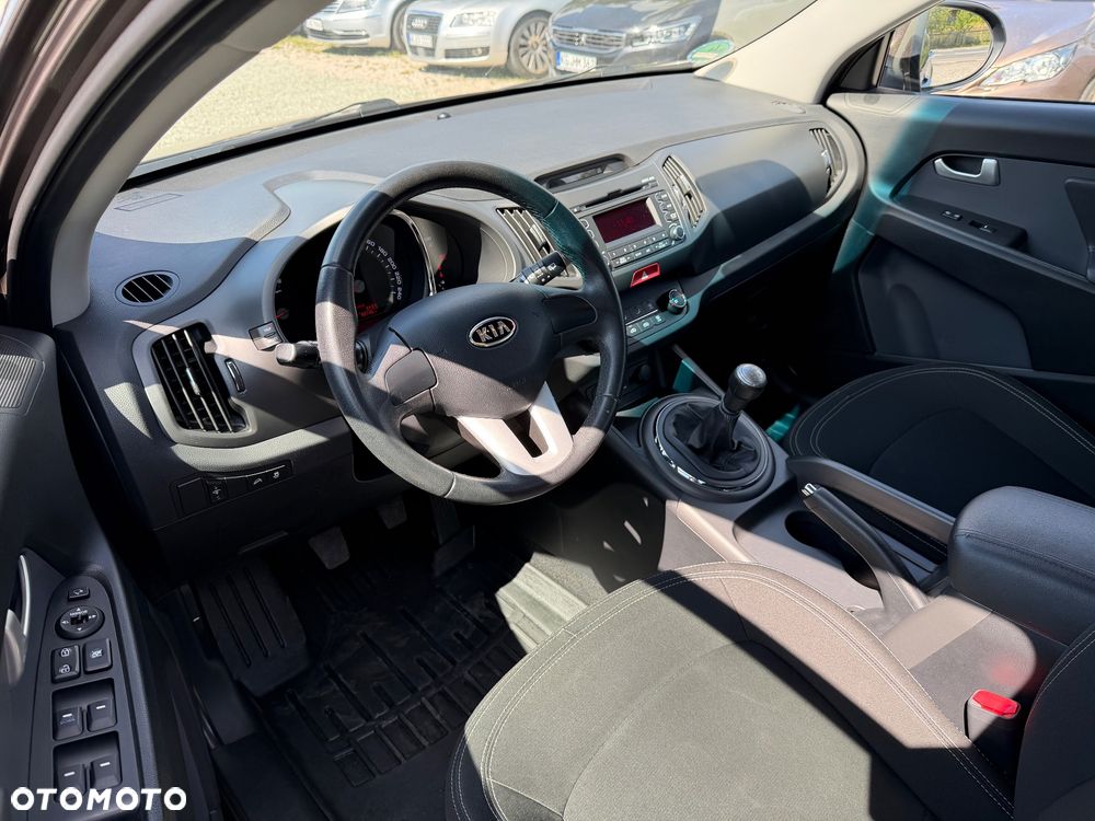 Kia Sportage 2.0 CVVT 2WD Vision - 37