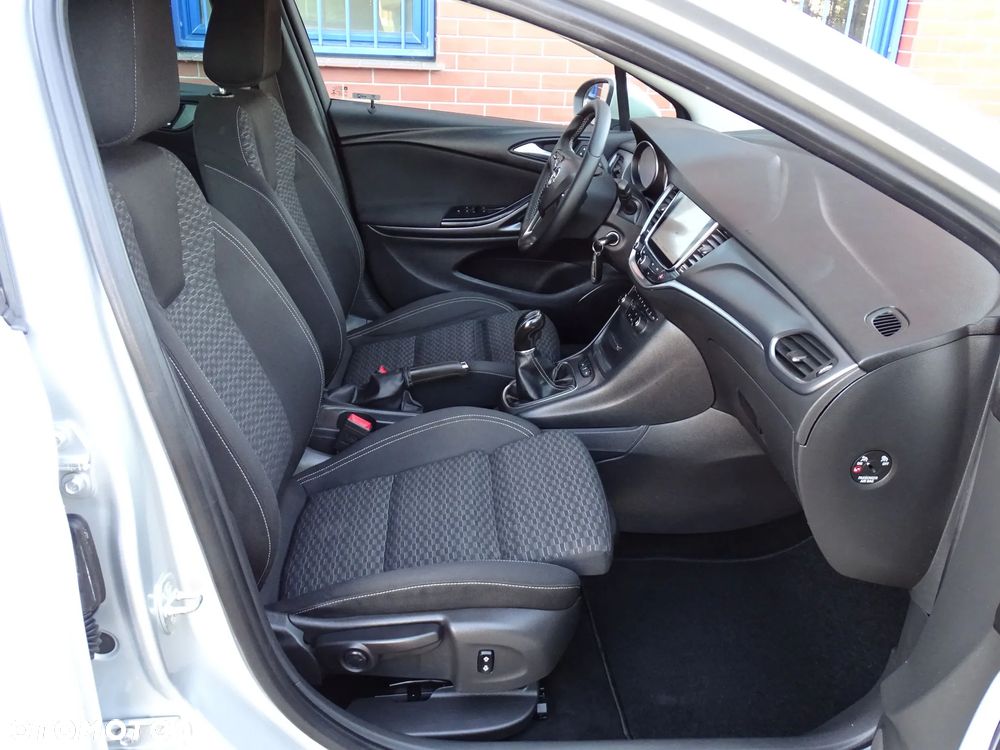 Opel Astra 1.4 Business - 9