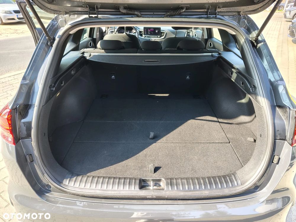 Kia Ceed 1.5 T-GDI M DCT - 11