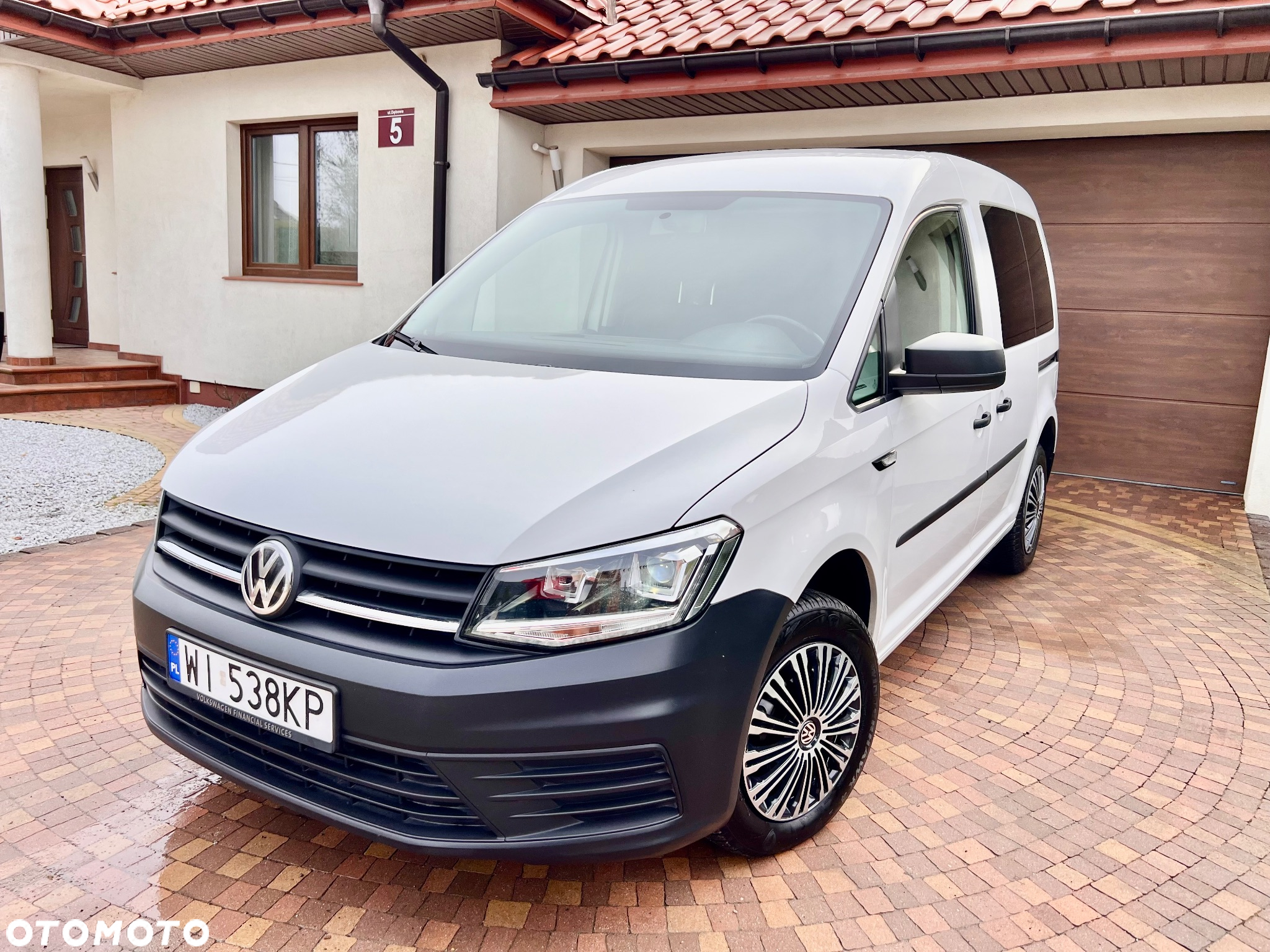 Volkswagen Caddy 2.0 TDI Comfortline - 18