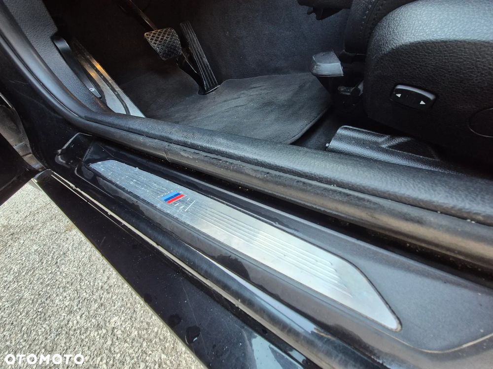 BMW Seria 3 320d xDrive Sport-Aut Sport Line - 36