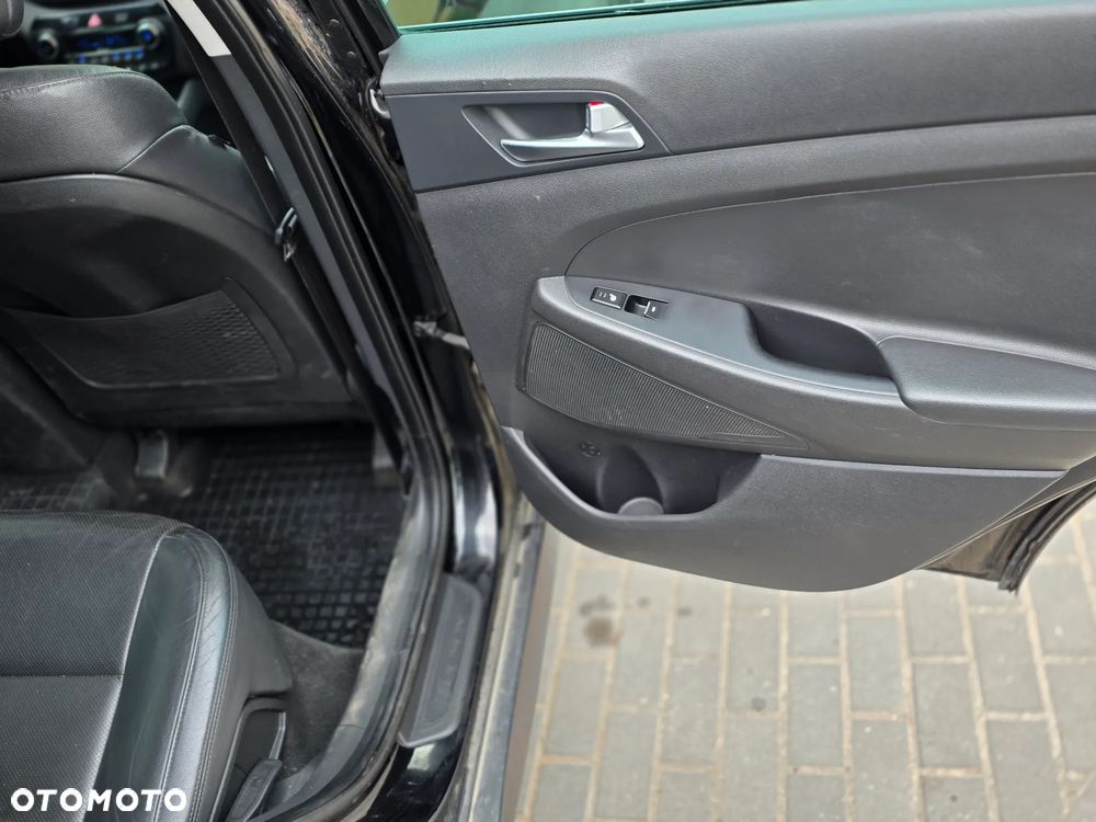 Hyundai Tucson 2.0 CRDI 4WD Style - 6