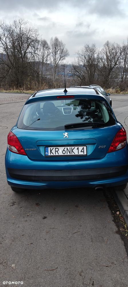Peugeot 207 1.6 HDi Presence - 2