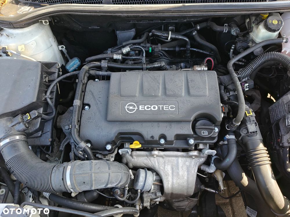 Opel Astra 1.4 Turbo Sport - 20