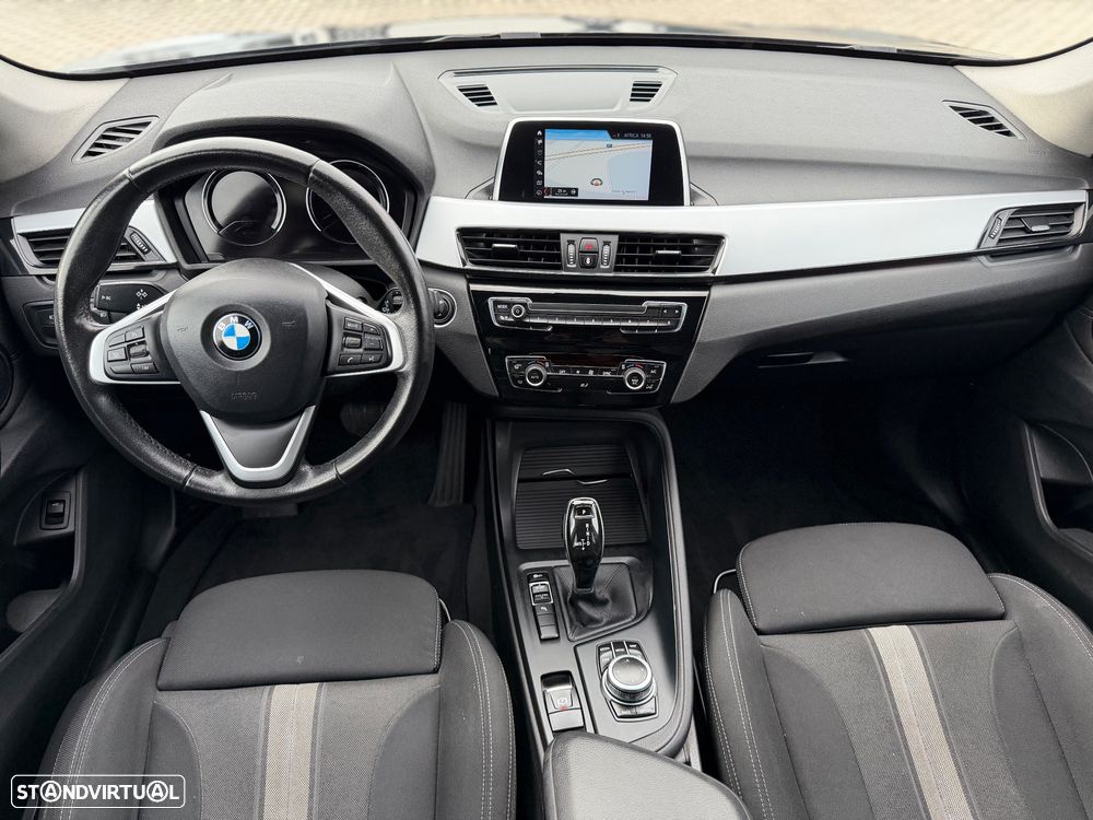 BMW X1 16 d sDrive Auto Line Sport - 10