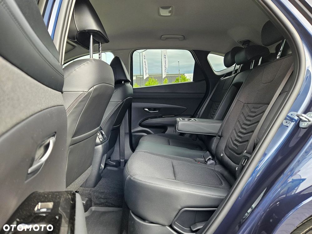 Hyundai Tucson 1.6 T-GDi HEV Executive 2WD - 13