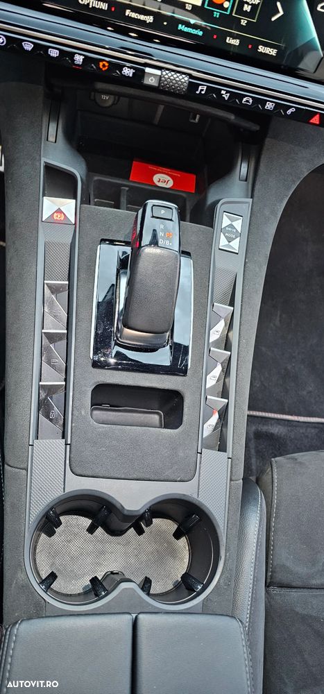 DS Automobiles DS 7 Crossback 1.6 PHeV FWD 225 EAT8 PERFORMANCE LINE + - 17