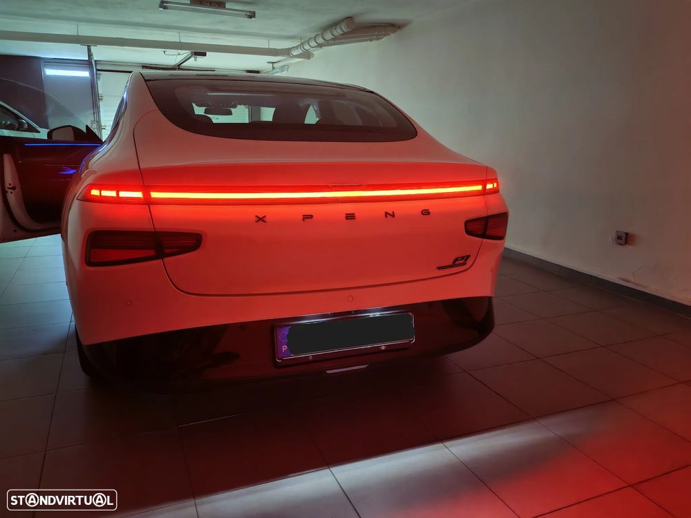Xpeng P7i 86.2 kWh AWD Performance - 38