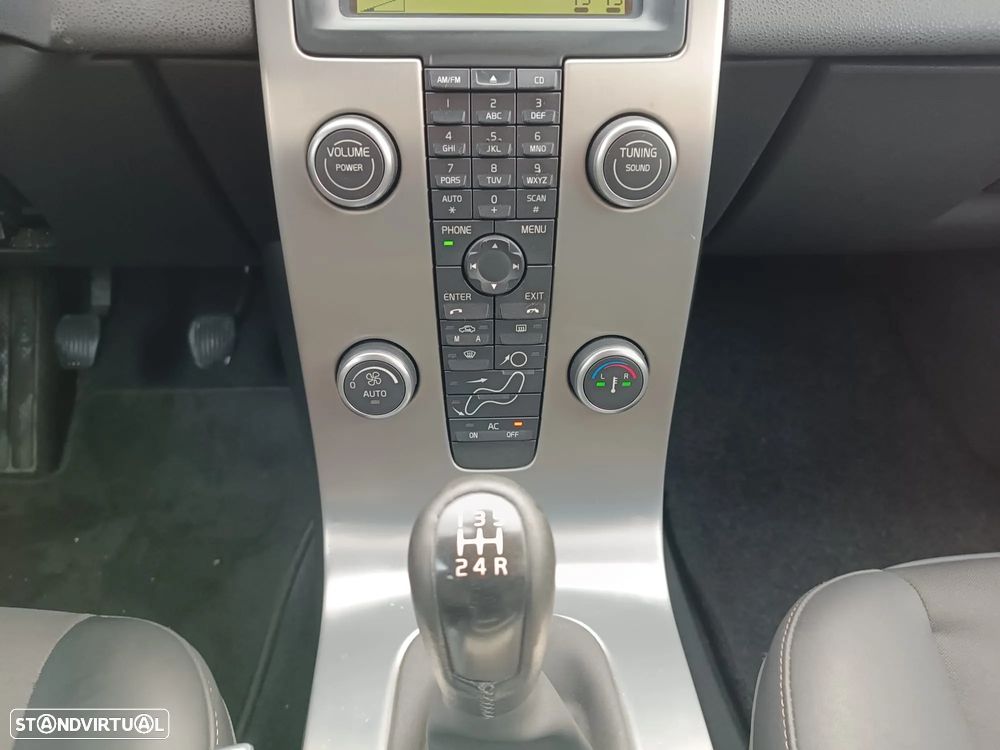 Volvo S40 1.6 D Momentum - 19