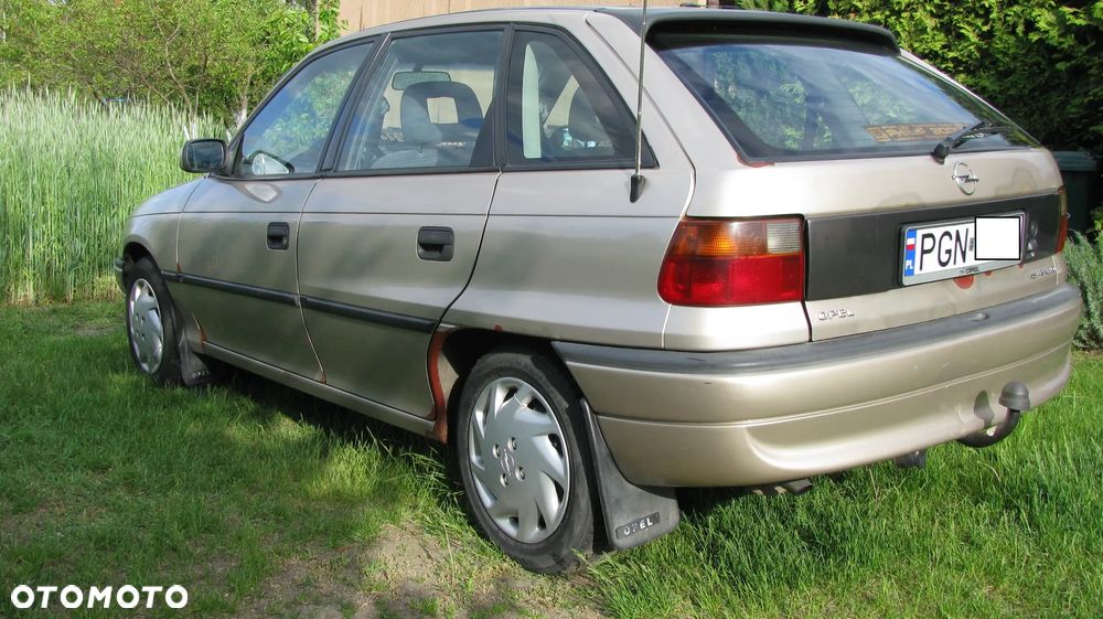 Opel Astra 1.7 TD - 3