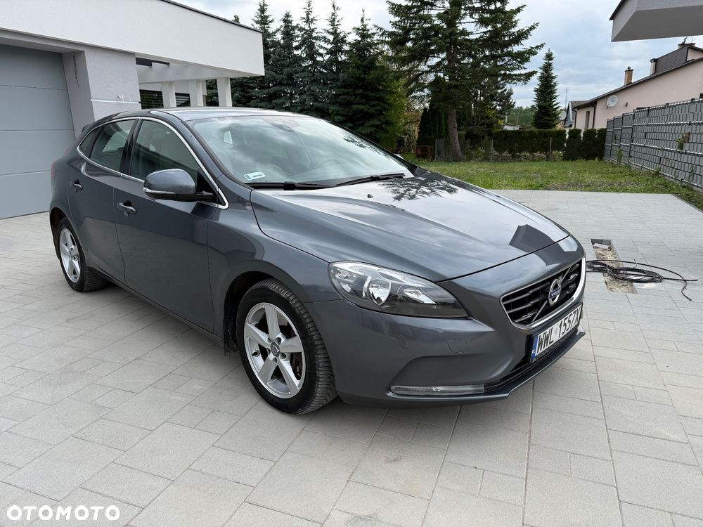 Volvo V40 D3 Momentum - 2