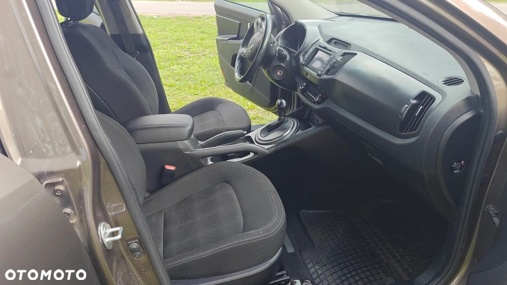 Kia Sportage 2.0 L - 20
