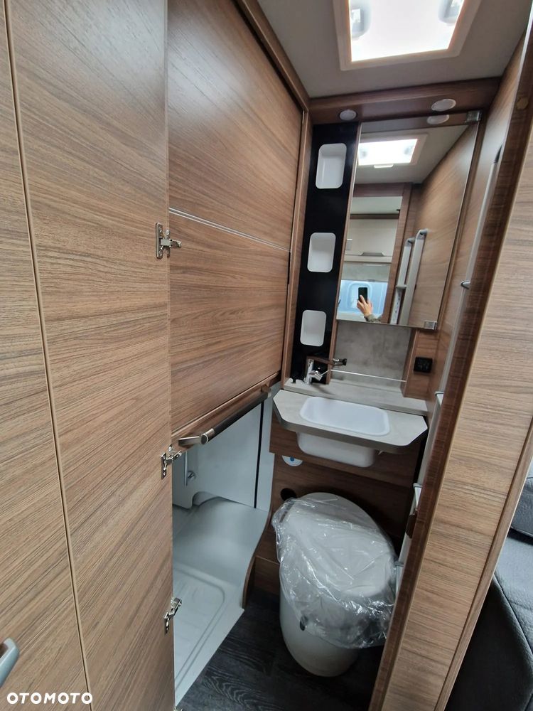 KNAUS TOURER VAN 500 MQ SMC EDITION 20 JAHRE 2 ŁÓŻKA FV23% HAK - 21