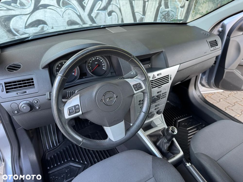 Opel Astra III 1.4 Enjoy - 9