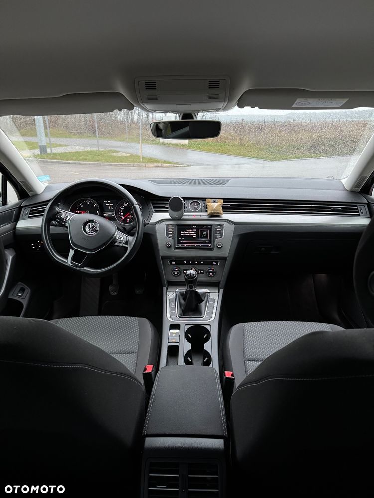 Volkswagen Passat 1.6 TDI BMT Trendline - 14