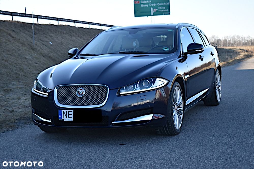 Jaguar XF 2.2 D Premium Luxury - 9