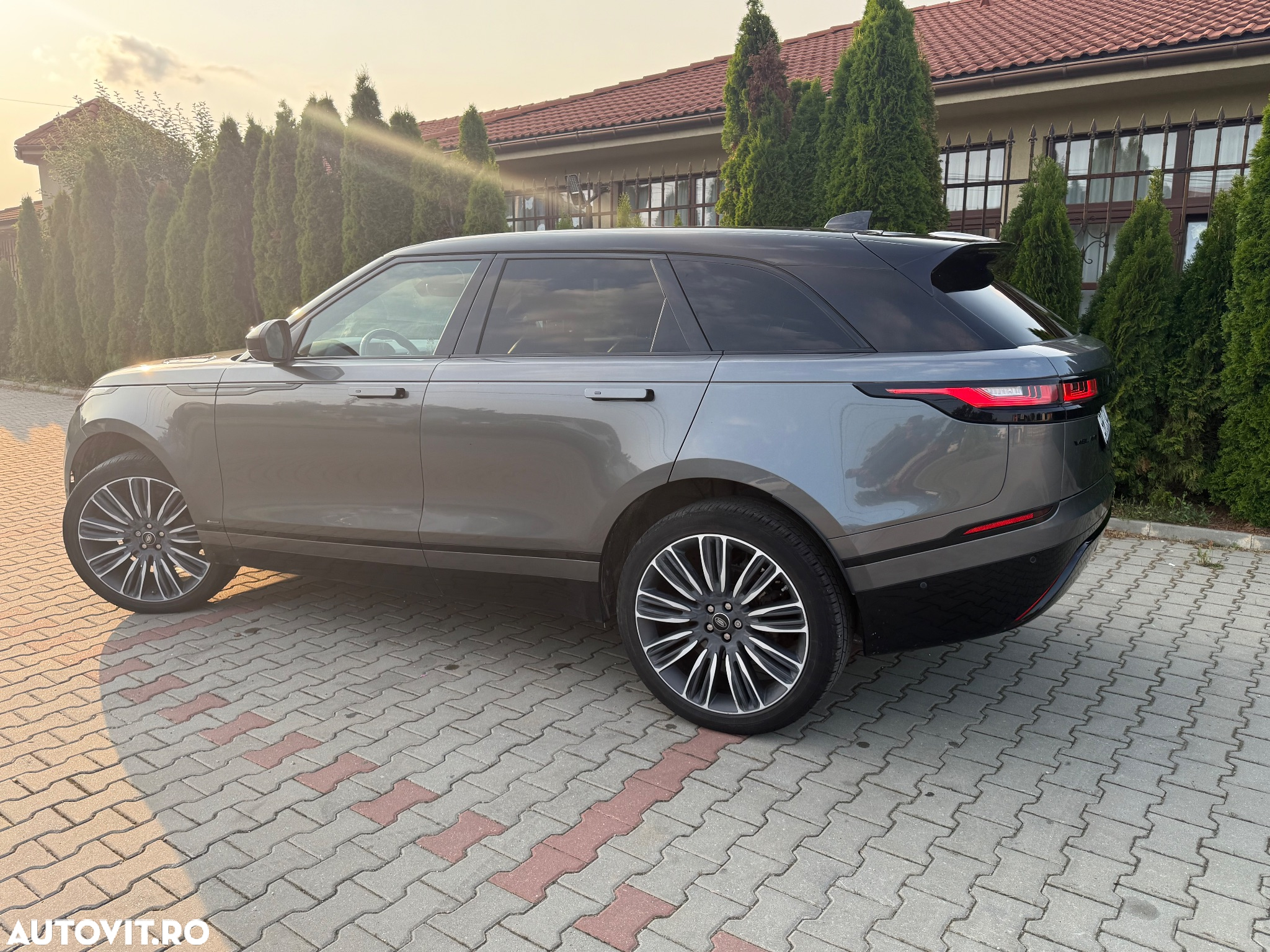 Land Rover Range Rover Velar 2.0 R-Dynamic S - 5