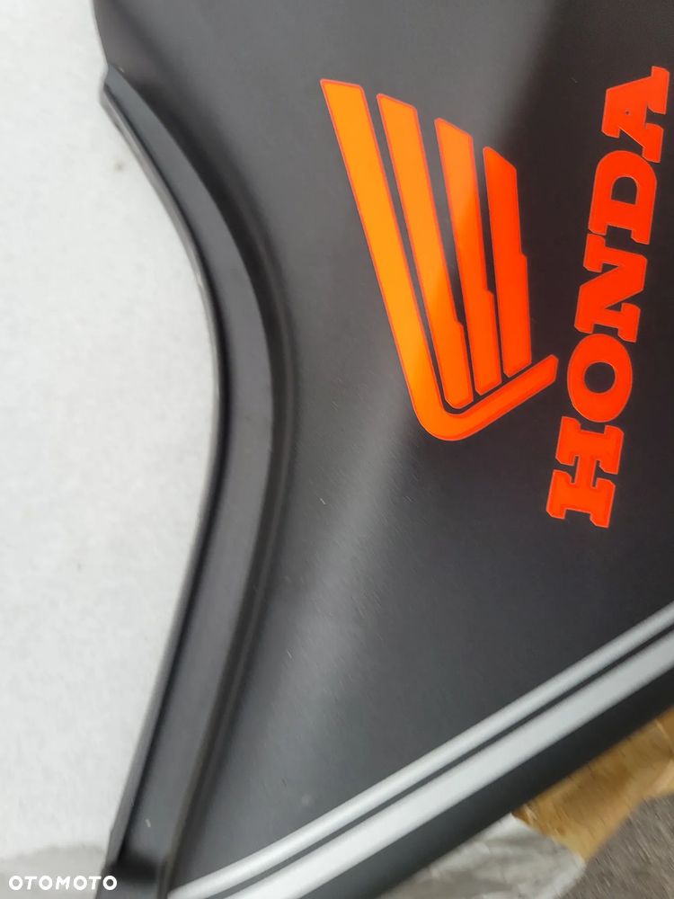 Owiewka, osłona prawa, bok, boczek prawy Honda CB 500 - 4
