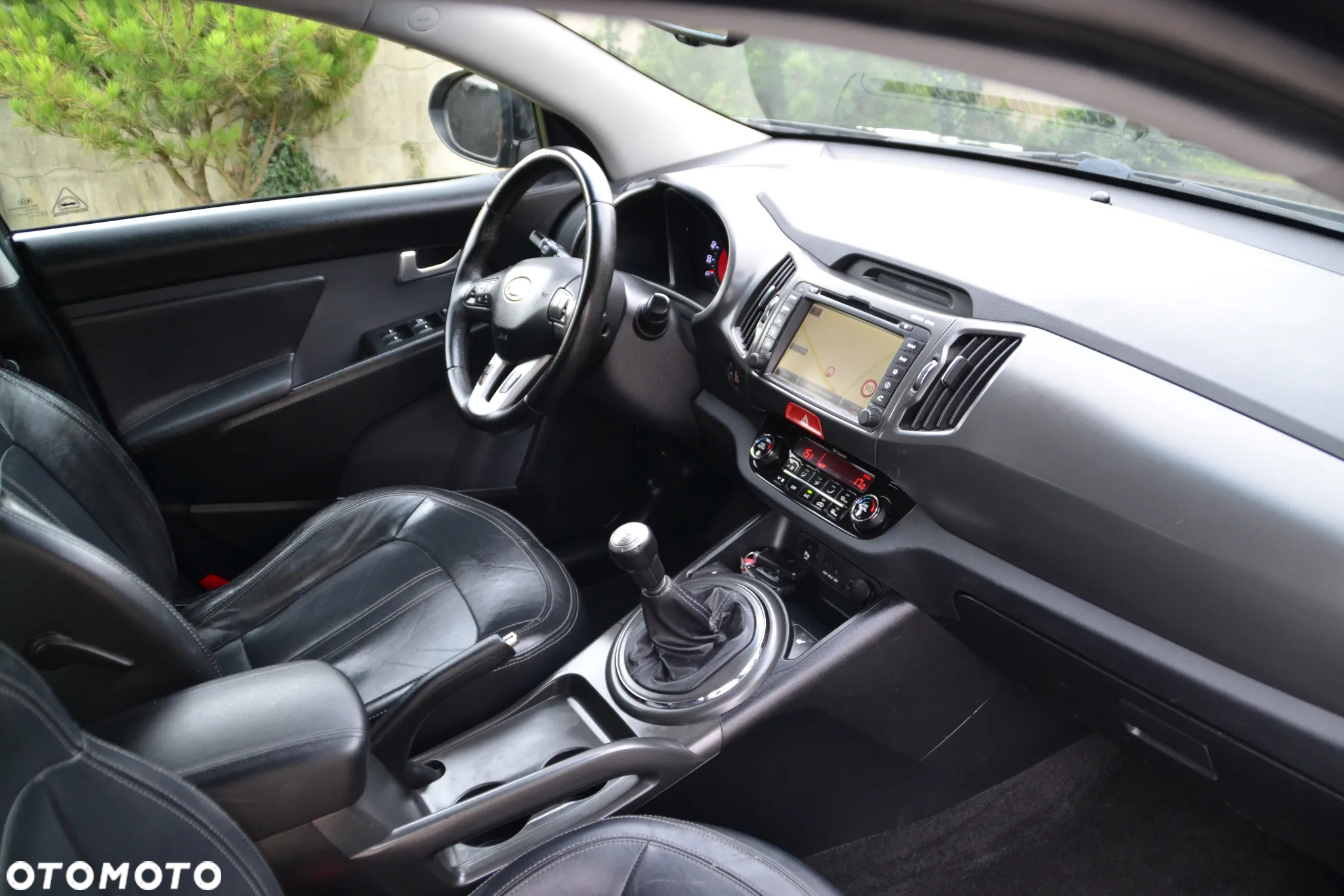 Kia Sportage 2.0 CVVT 2WD Attract - 29