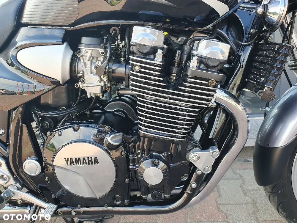 Yamaha XJR - 34
