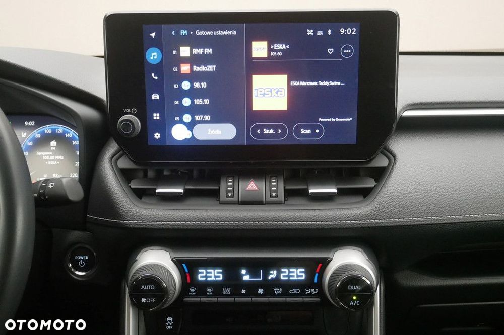 Toyota RAV4 - 10