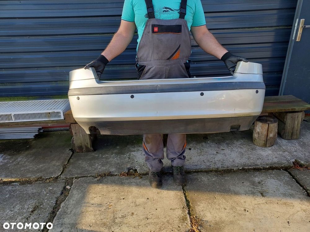 OCTAVIA II HB ZDERZAK TYŁ TYLNY LAK.9102 04-08