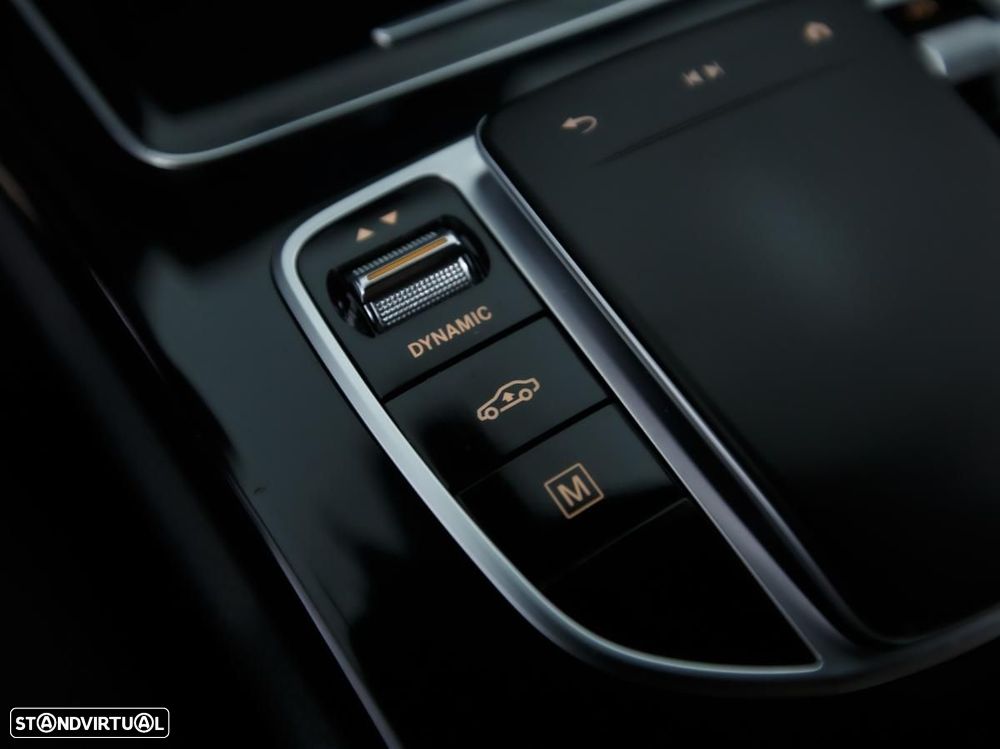 Mercedes-Benz GLC 300 e Coupé 4Matic - 23