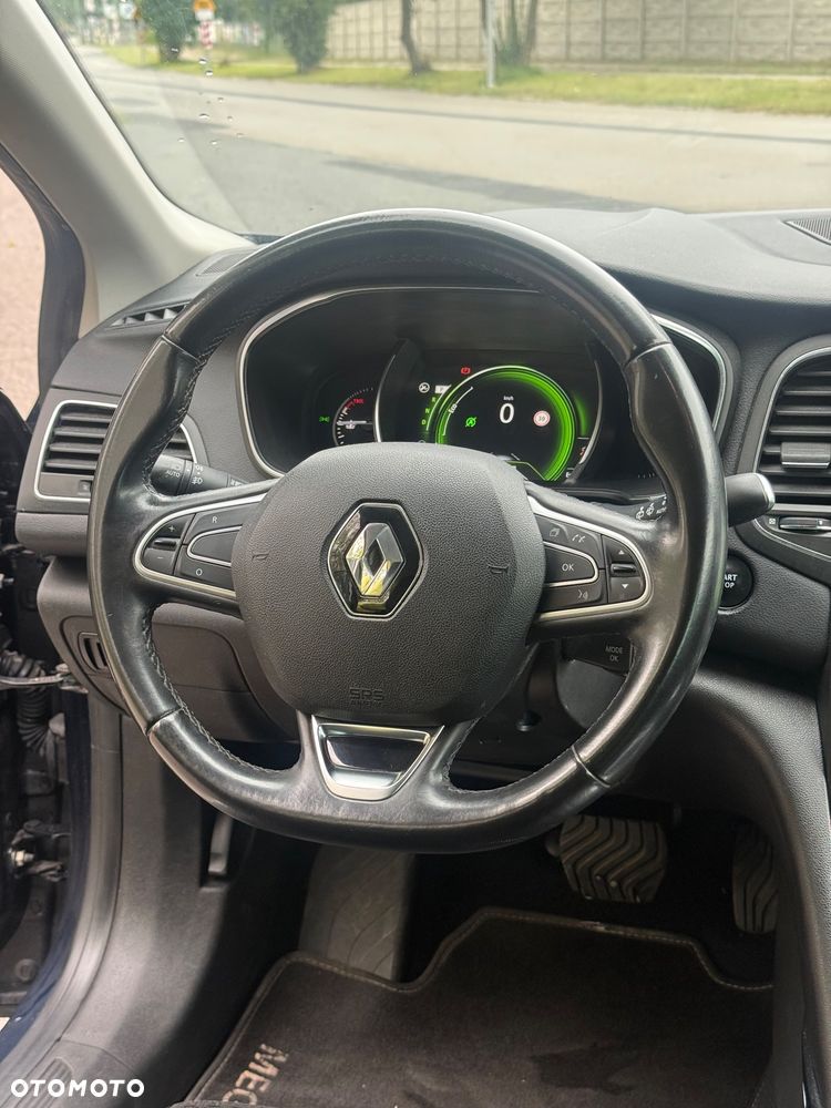 Renault Megane ENERGY TCe 130 EDC LIMITED - 19