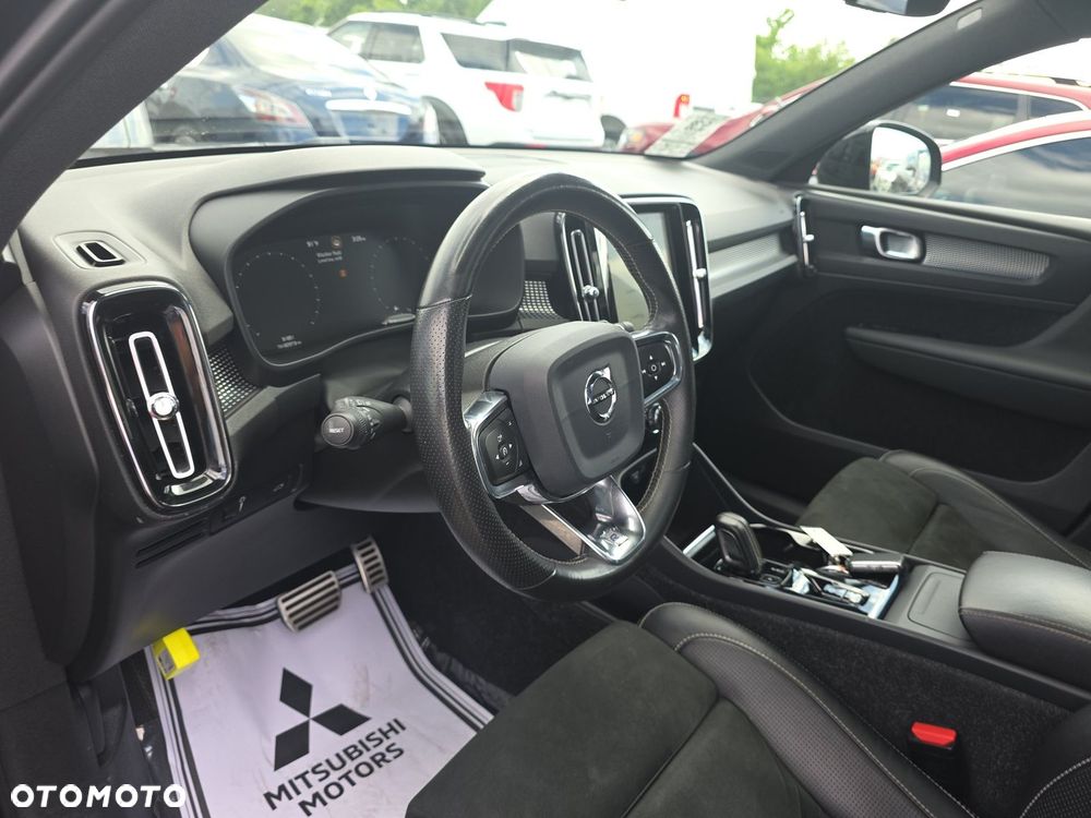 Volvo XC 40 T5 AWD R-Design - 6