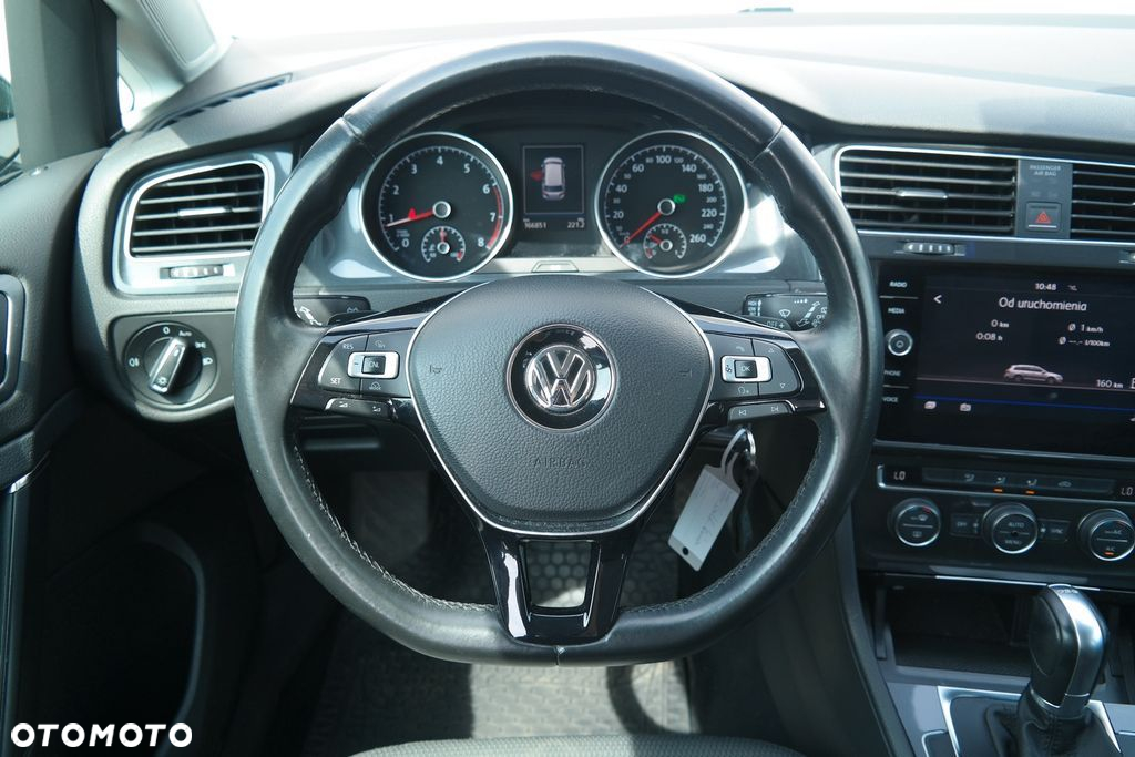 Volkswagen Golf - 14