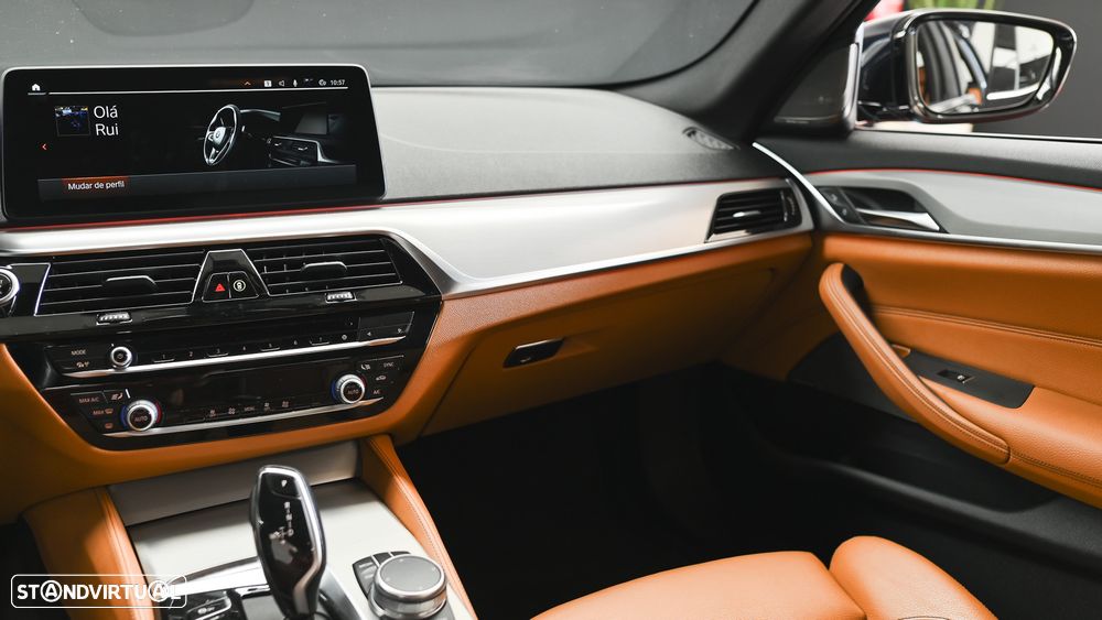 BMW 520 d Pack Desportivo M Auto - 60