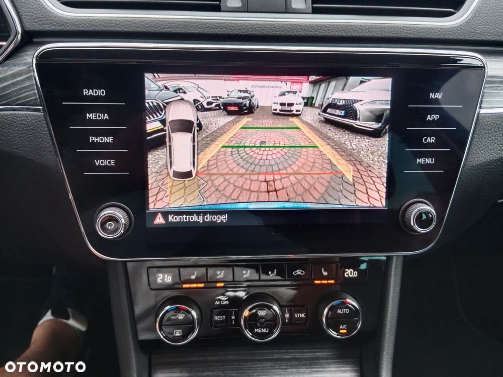 Skoda Superb 2.0 TDI SCR Style DSG - 27