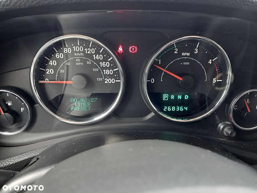 Jeep Wrangler - 11