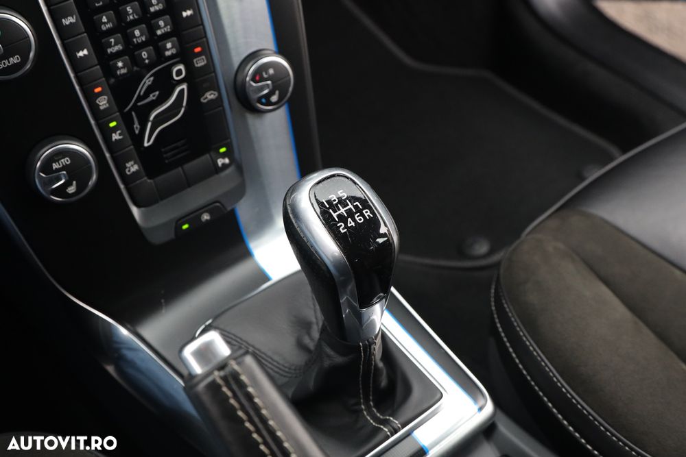 Volvo V40 D2 RDesign - 22
