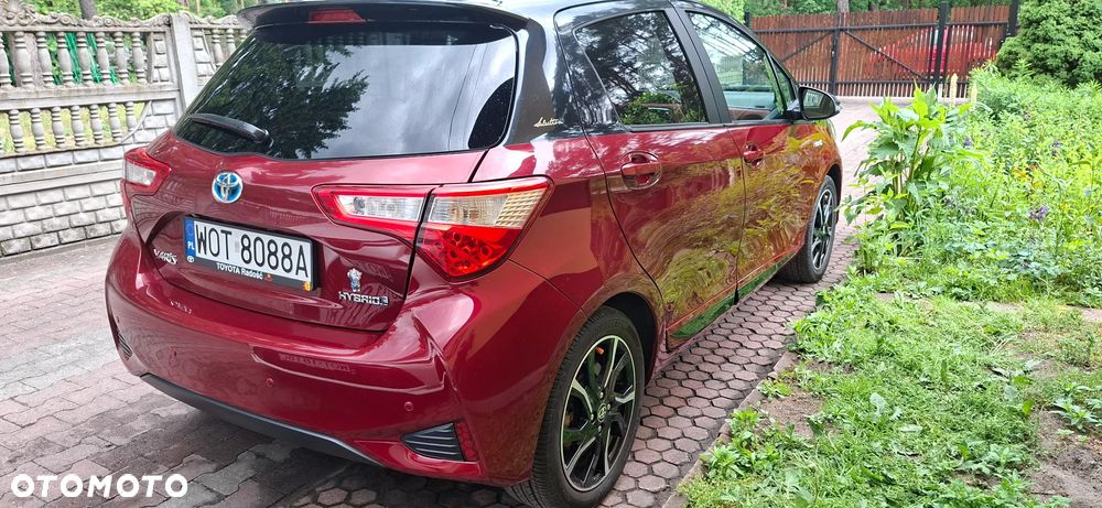 Toyota Yaris Hybrid 100 Selection Passion - 1