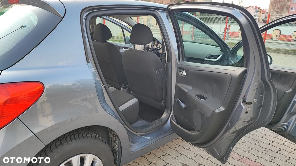 Peugeot 207 1.4 - 13