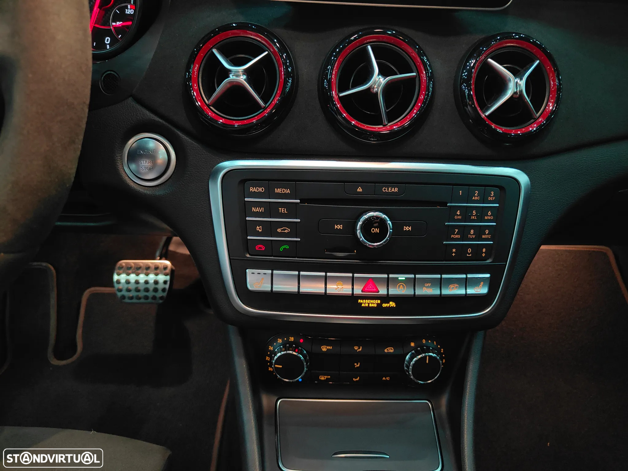 Mercedes-Benz CLA 45 AMG 4Matic Shooting Brake 7G-DCT - 18