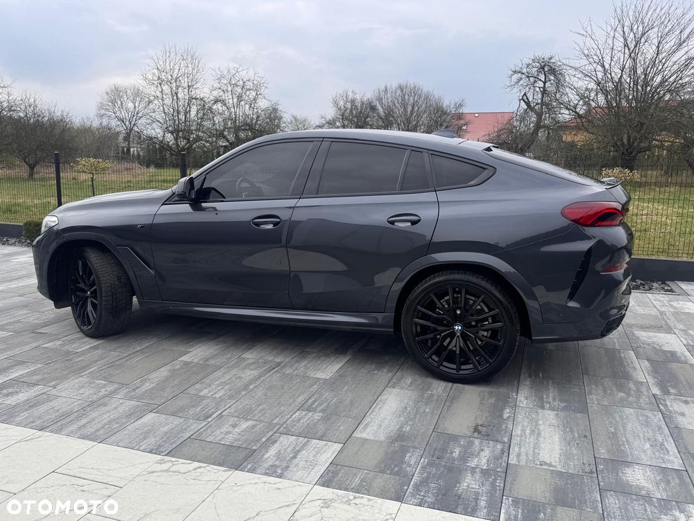BMW X6M - 10