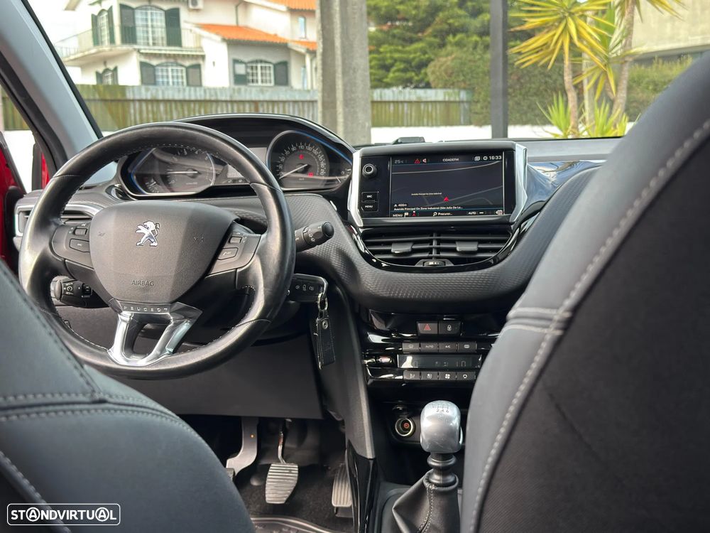 Peugeot 2008 1.2 PureTech Allure - 7