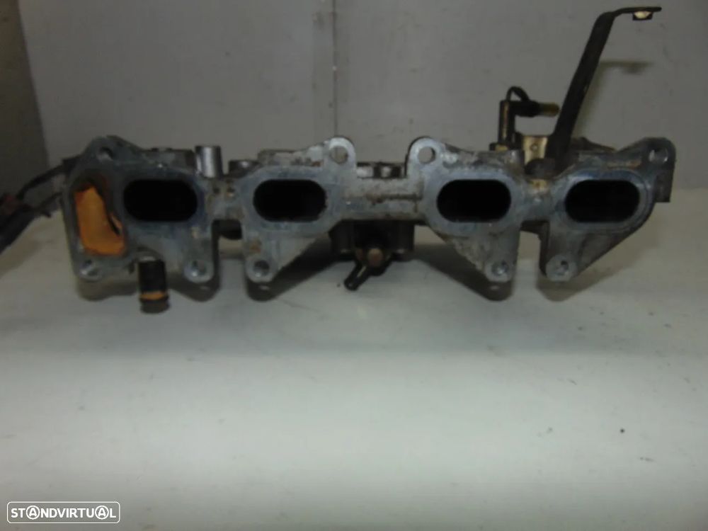 Nissan 100 NX colector admissão - 8
