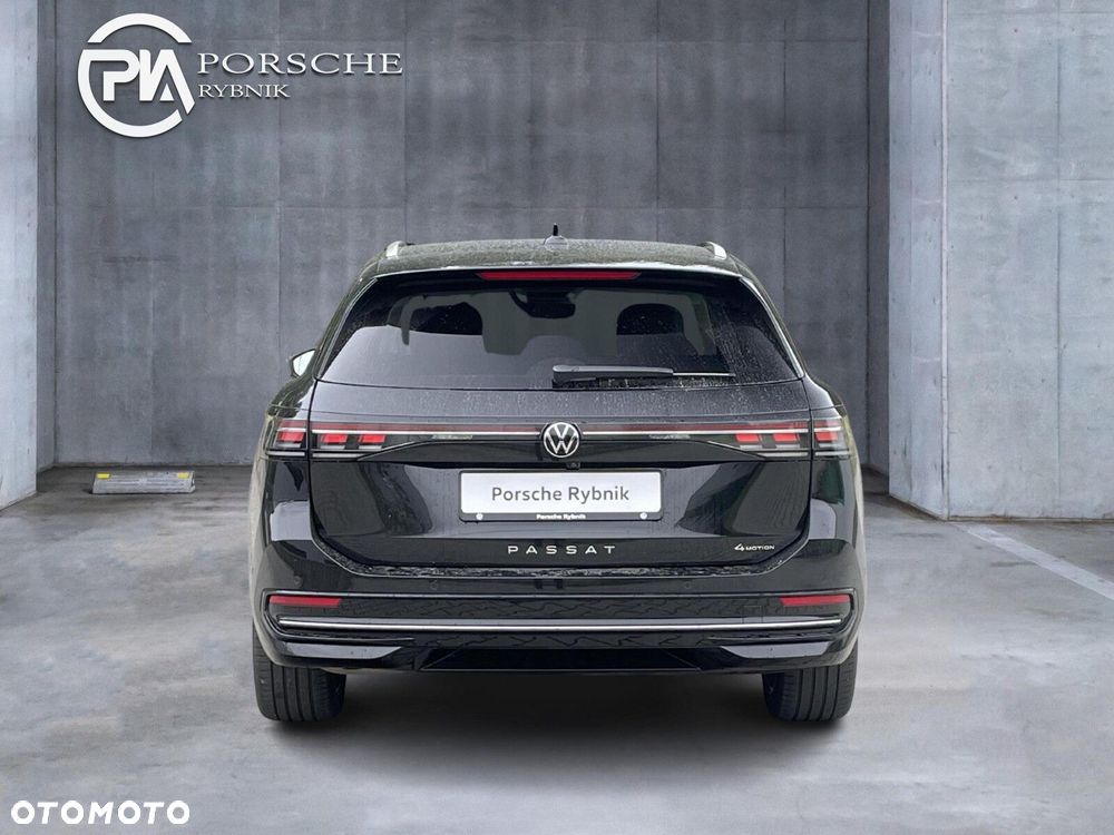 Volkswagen Passat - 4