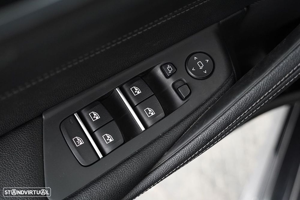 BMW 520 d Pack Desportivo M Auto - 21