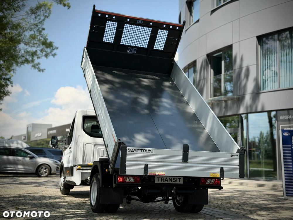 Ford Transit - 28