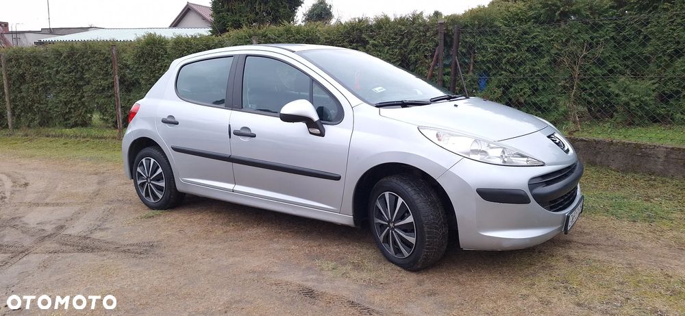 Peugeot 207 1.4 Presence - 2