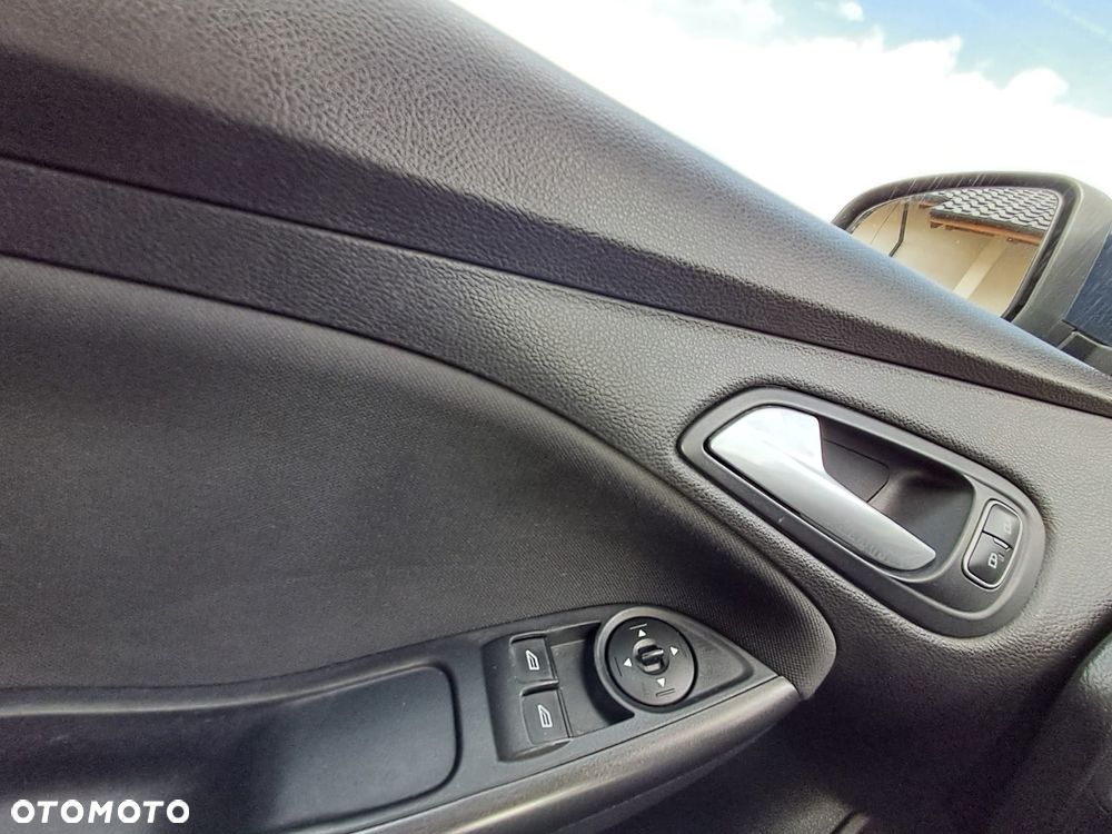 Ford Focus - 20