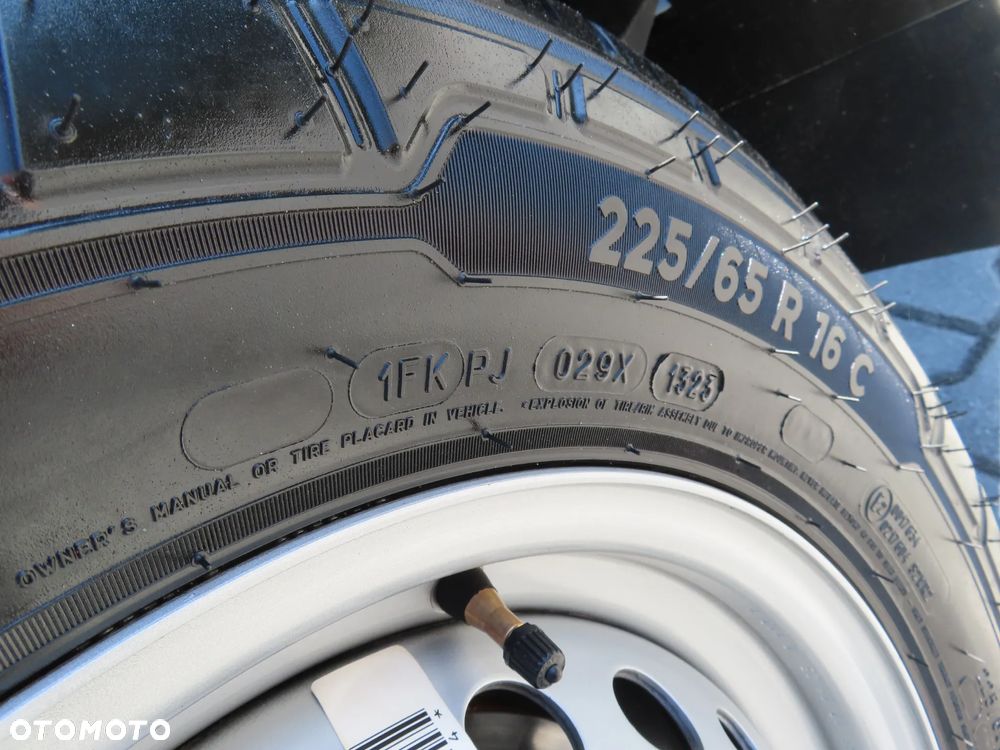 Iveco Daily 35S18 3.0 HPI 180 KM POWER Furgon Blaszak XXL 4.70 CM MAXI LONG Wysokość H2 1900 mm WZMACNIANE ZAWIESZENIE 968 Kg Ładowność HAK 3500 Kg Rozstaw Osi 4100 mm DMC 3500 Kg, WZMACNIANY Stan NOWY NIE UŻYWANY OKAZJA DOSTEPNY I GOTOWY - 13