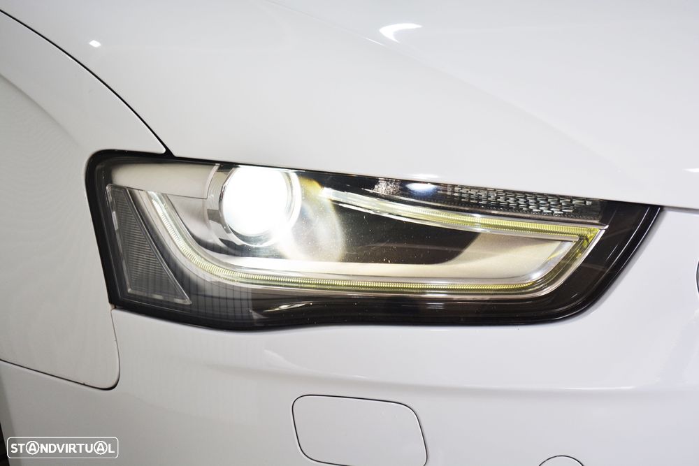 Audi A4 Avant 2.0 TDI DPF multitronic Ambiente - 8