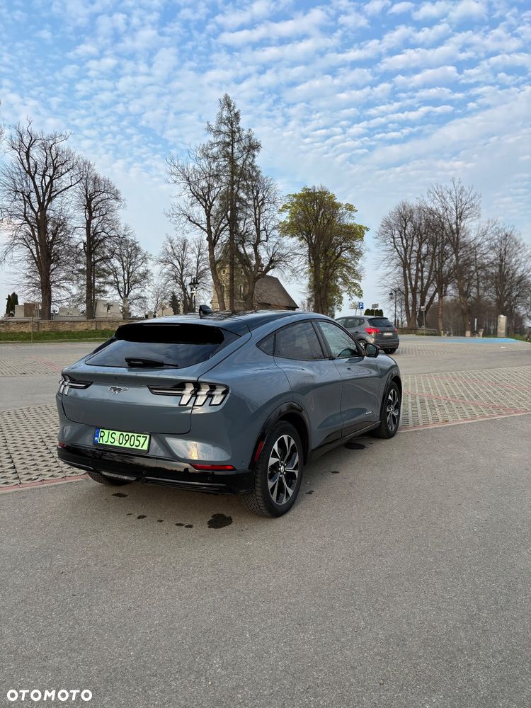 Ford Mustang Mach-E AWD PREMIUM - 4