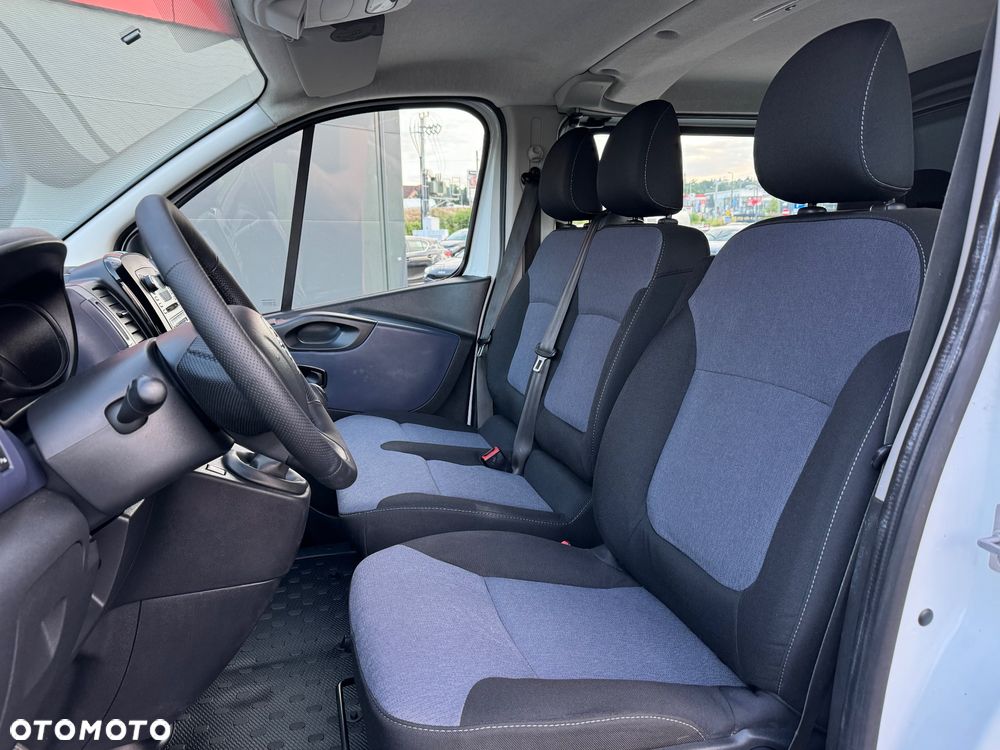 Opel Vivaro Long - 8