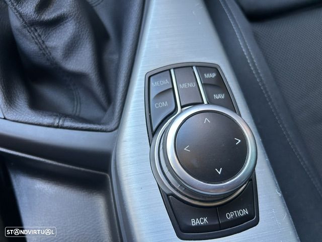 BMW 116 d Line Sport Shadow — fotografia 21